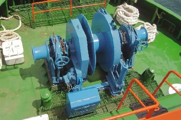 Hydraulic windlass and capstans for marine vessels