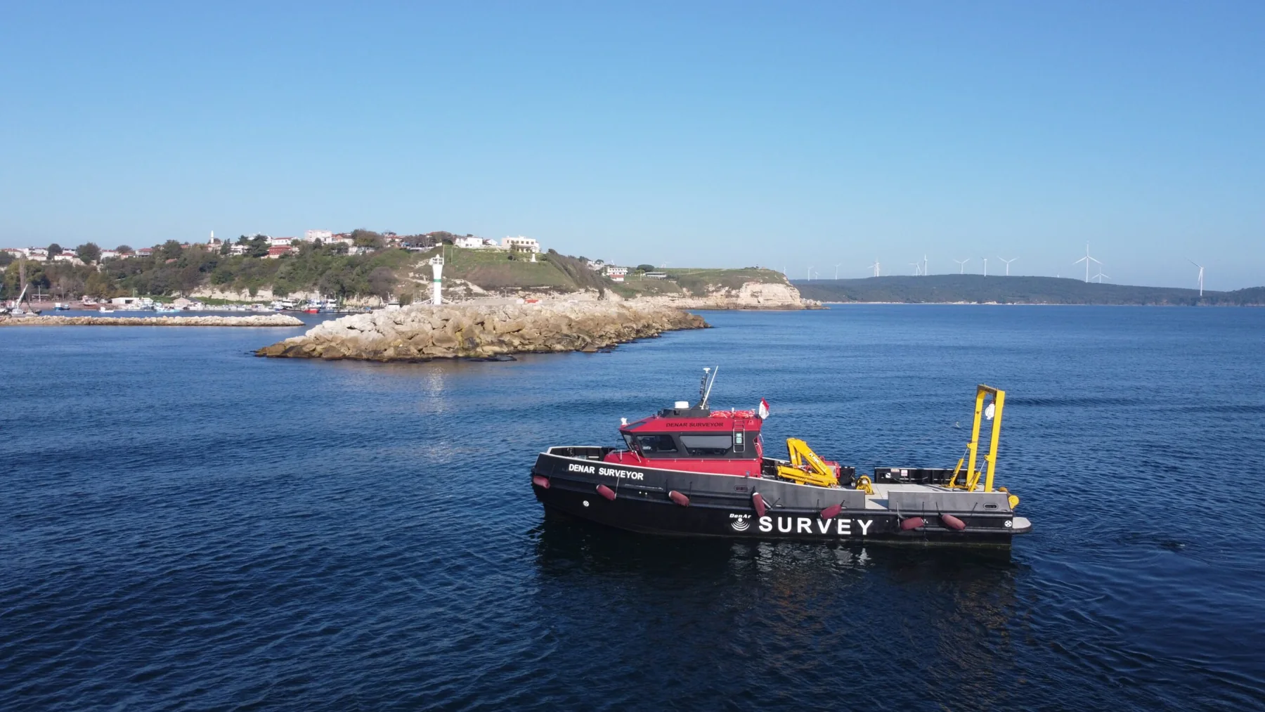 Marine crane installed on a survey workboat deck